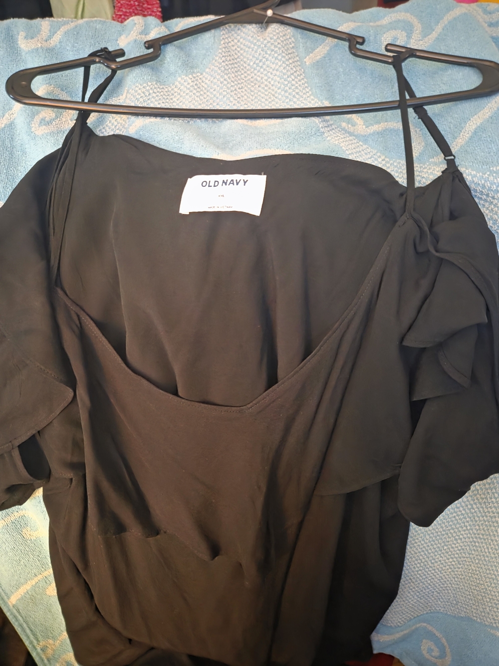 Old Navy Black Ruffle Off The Shoulder / Cold Shoulder Blouse